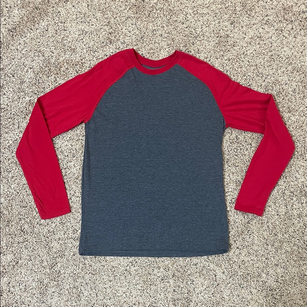 Athletic Works Long Sleeve Tee in Red and Gray